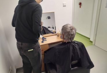 Servicii Gratuite De Frizerie Pentru Persoanele Fara Adapost 1